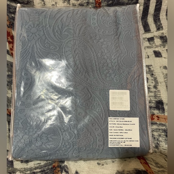 The Company Store Hillcrest Cotton Paisley Matelassé Coverlet - Picture 5 of 7